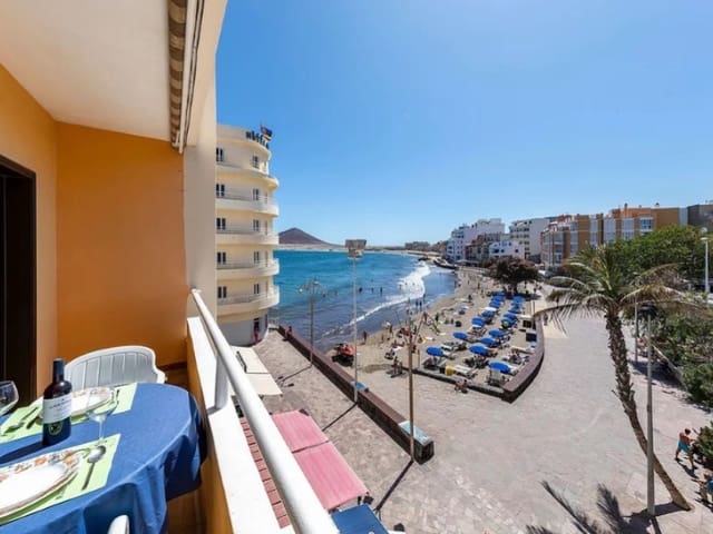 3 makuuhuone Asunto myytävänä paikassa El Medano, Granadilla de Abona - 479 000 € (Ref: 9659270)