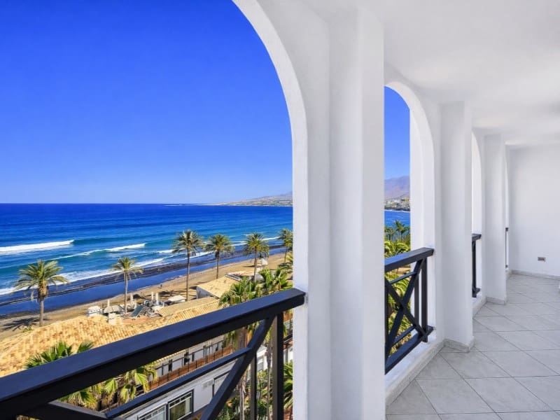 2 slaapkamer Flat te koop in Playa de las Americas - € 735.000 (Ref: 9659271)