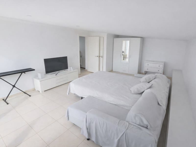 2 bedroom Apartment for sale in Puerto de la Cruz - € 395,000 (Ref: 9659272)