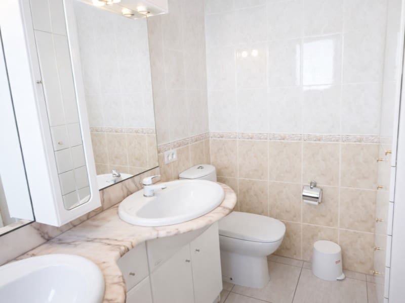 2 bedroom Apartment for sale in Puerto de la Cruz - € 395,000 (Ref: 9659272)