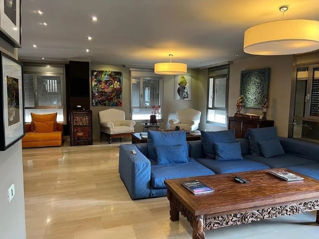 8 bedroom Apartment for sale in Santa Cruz de Tenerife - € 1,950,000 (Ref: 9666327)