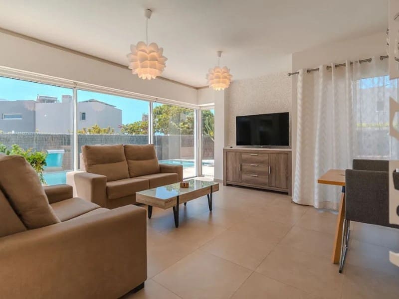 3 sypialnia Willa na sprzedaż w Adeje - 1 100 000 € (Ref: 9674079)