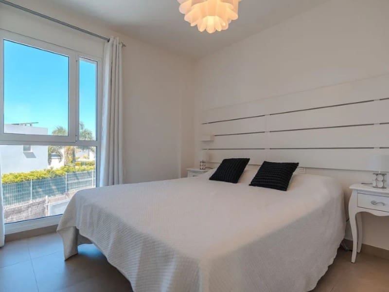 3 sypialnia Willa na sprzedaż w Adeje - 1 100 000 € (Ref: 9674079)