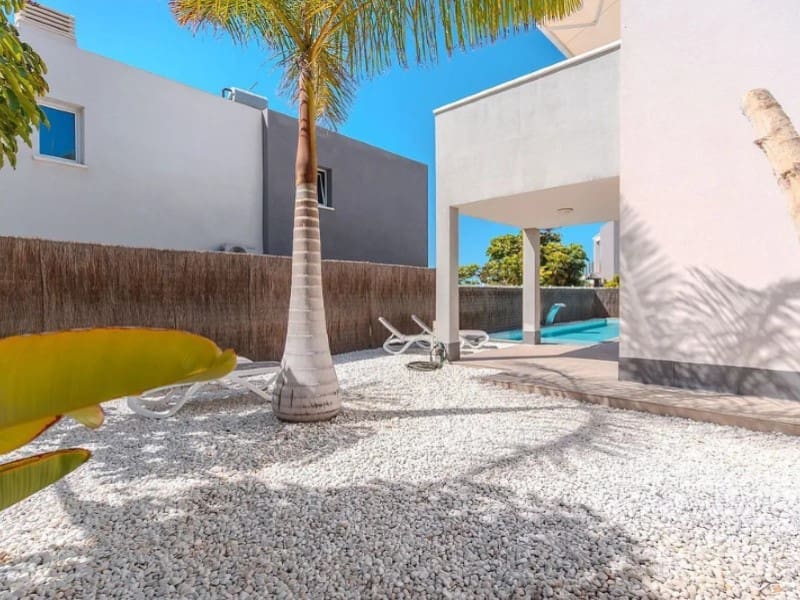 3 sypialnia Willa na sprzedaż w Adeje - 1 100 000 € (Ref: 9674079)