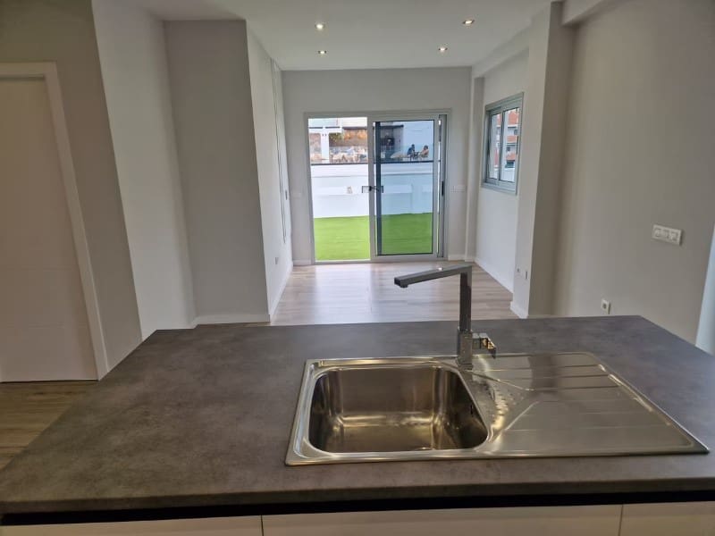 1 slaapkamer Penthouse te koop in Puerto de la Cruz - € 399.000 (Ref: 9674082)