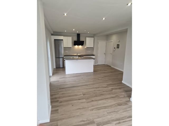 1 slaapkamer Penthouse te koop in Puerto de la Cruz - € 399.000 (Ref: 9674082)