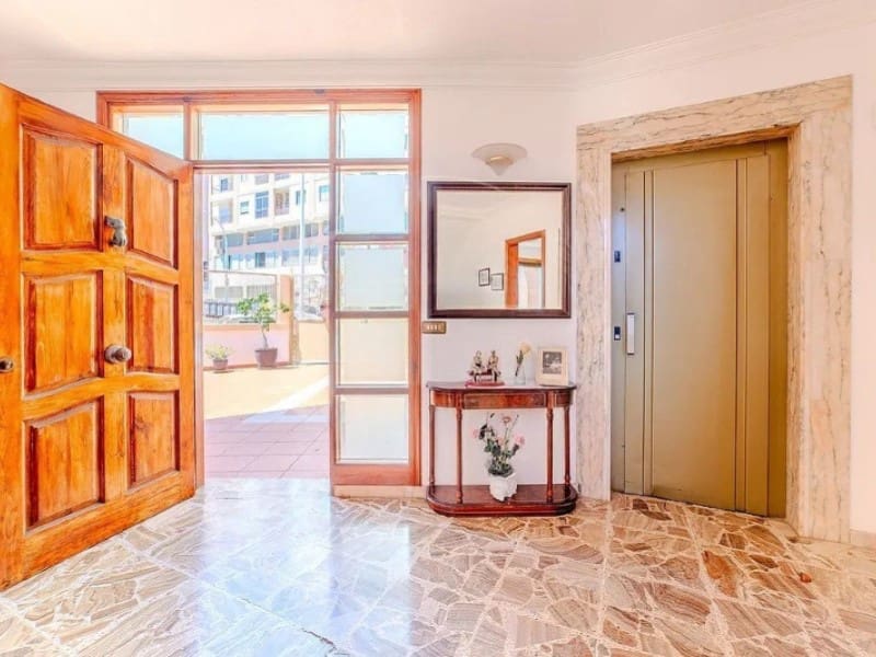 6 slaapkamer Villa te koop in Santa Cruz de Tenerife - € 1.995.000 (Ref: 9674085)