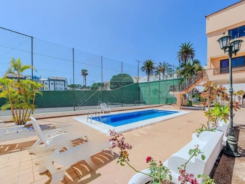 6 slaapkamer Villa te koop in Santa Cruz de Tenerife - € 1.995.000 (Ref: 9674085)