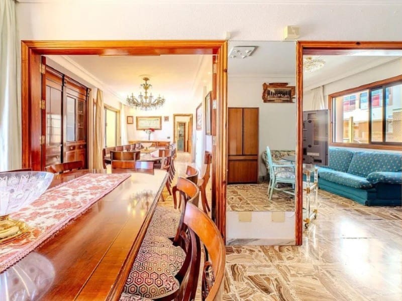 6 slaapkamer Villa te koop in Santa Cruz de Tenerife - € 1.995.000 (Ref: 9674085)