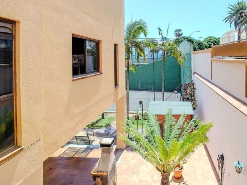 6 slaapkamer Villa te koop in Santa Cruz de Tenerife - € 1.995.000 (Ref: 9674085)