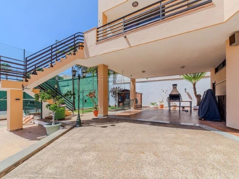 6 slaapkamer Villa te koop in Santa Cruz de Tenerife - € 1.995.000 (Ref: 9674085)