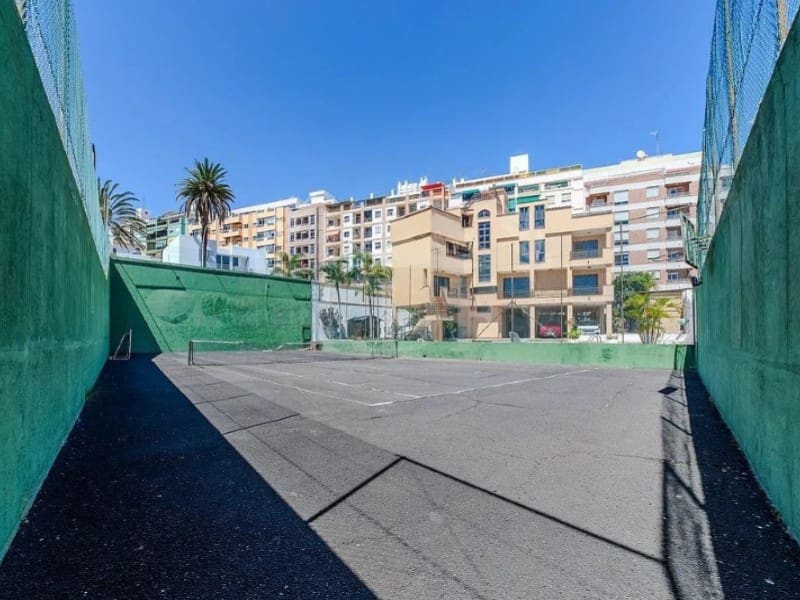 6 slaapkamer Villa te koop in Santa Cruz de Tenerife - € 1.995.000 (Ref: 9674085)