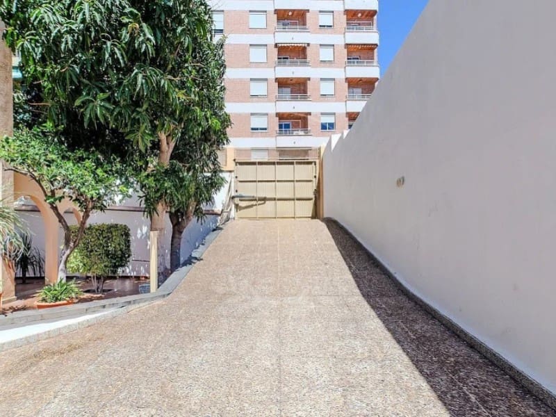 6 slaapkamer Villa te koop in Santa Cruz de Tenerife - € 1.995.000 (Ref: 9674085)