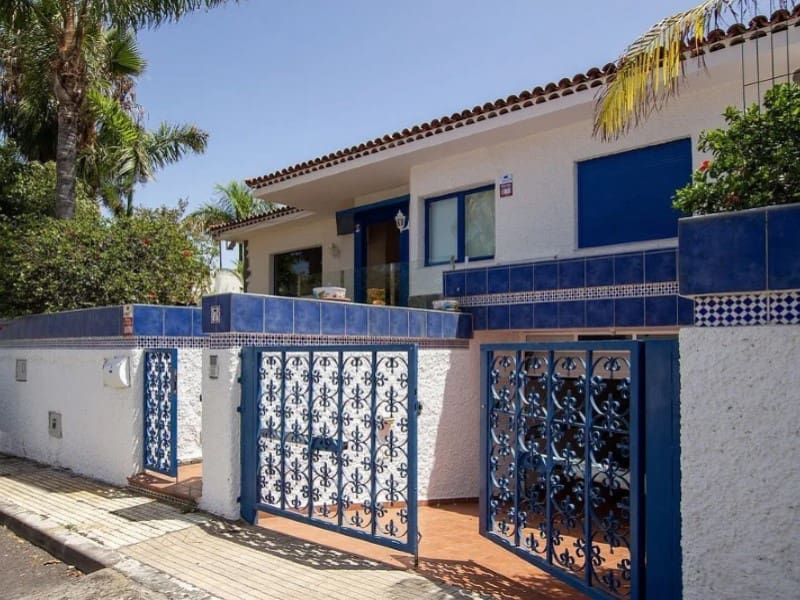 Villa zu verkaufen in Puerto de la Cruz - 825.000 € (Ref: 9674087)