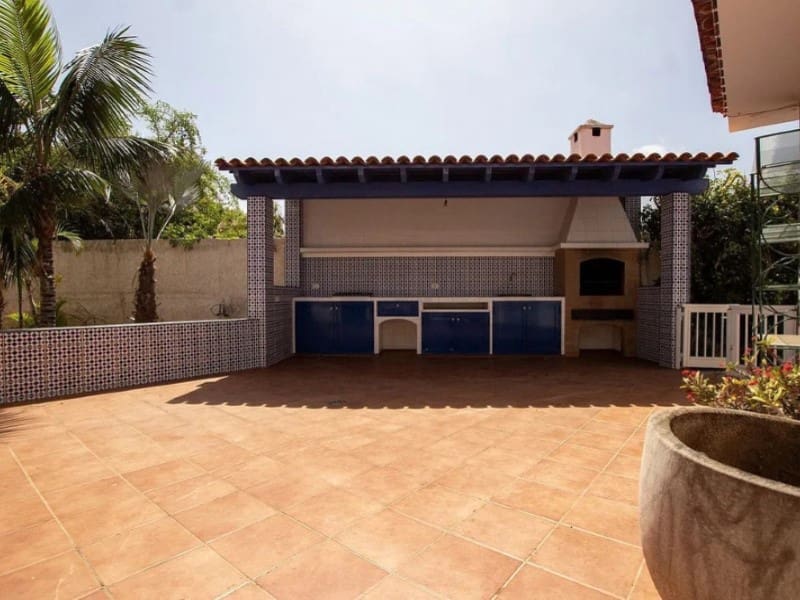 Villa zu verkaufen in Puerto de la Cruz - 825.000 € (Ref: 9674087)
