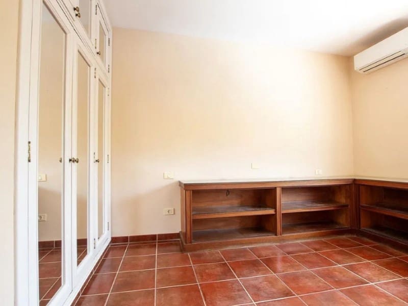 Villa zu verkaufen in Puerto de la Cruz - 825.000 € (Ref: 9674087)