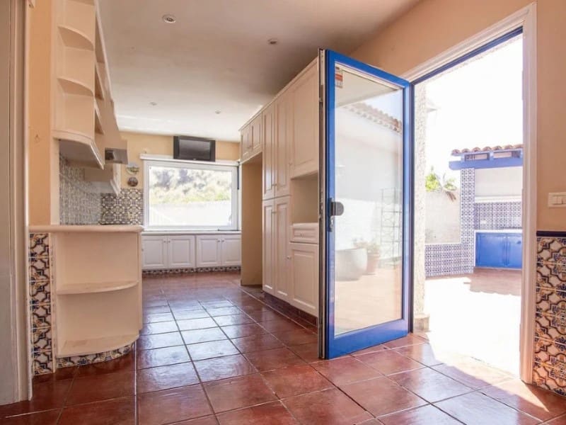 Villa zu verkaufen in Puerto de la Cruz - 825.000 € (Ref: 9674087)