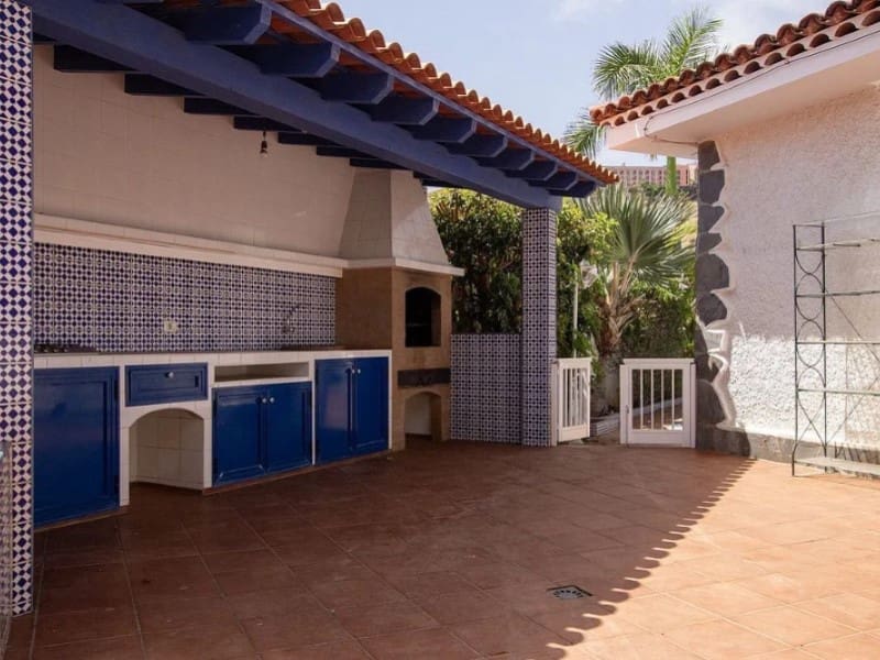 Villa zu verkaufen in Puerto de la Cruz - 825.000 € (Ref: 9674087)