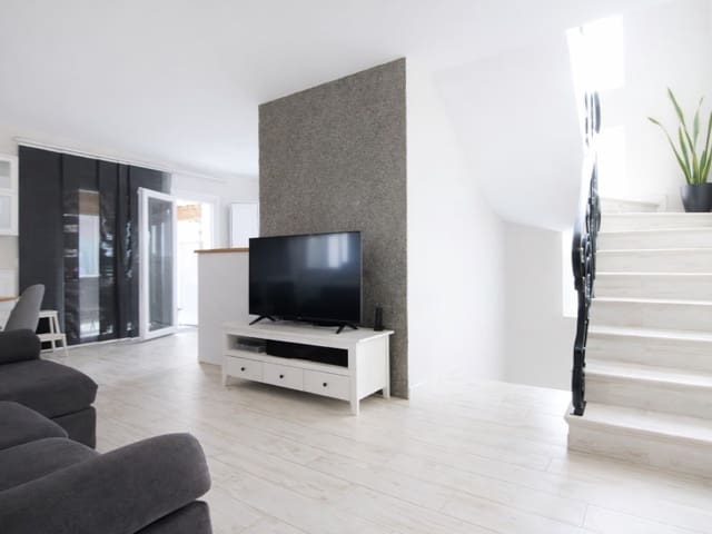 4 sovrum Villa till salu i Puerto de la Cruz - 700 000 € (Ref: 9695236)