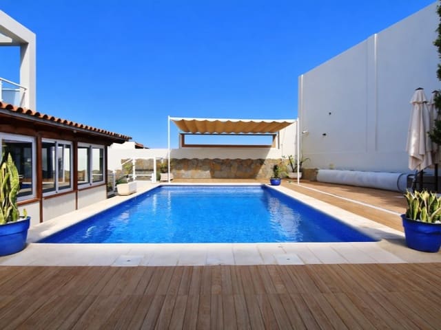 4 sovrum Villa till salu i Puerto de la Cruz - 700 000 € (Ref: 9695236)