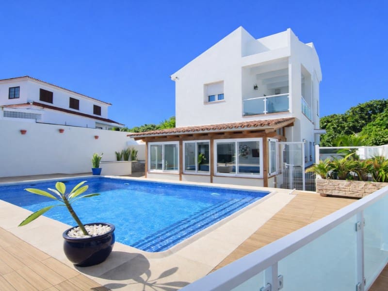 4 sovrum Villa till salu i Puerto de la Cruz - 700 000 € (Ref: 9695236)