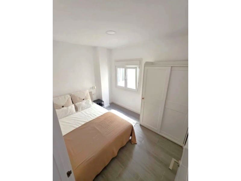 3 slaapkamer Flat te koop in Puerto de la Cruz - € 369.900 (Ref: 9758821)