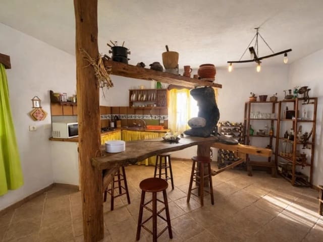 2 makuuhuone Huvila myytävänä paikassa Güímar - 399 000 € (Ref: 9761887)