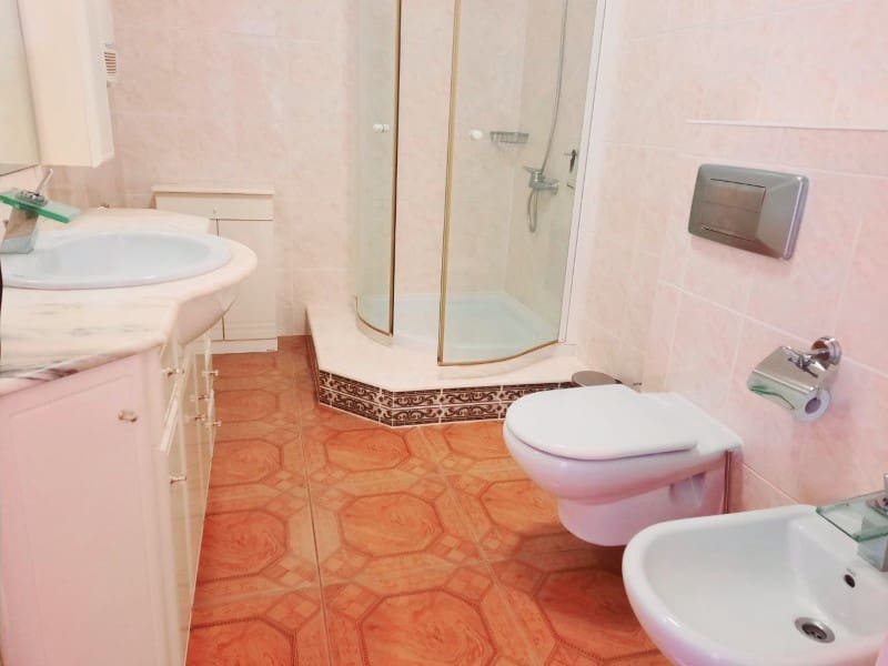 3 quarto Moradia para arrendar em Santa Ursula com garagem - 2 500 € (Ref: 9815782)