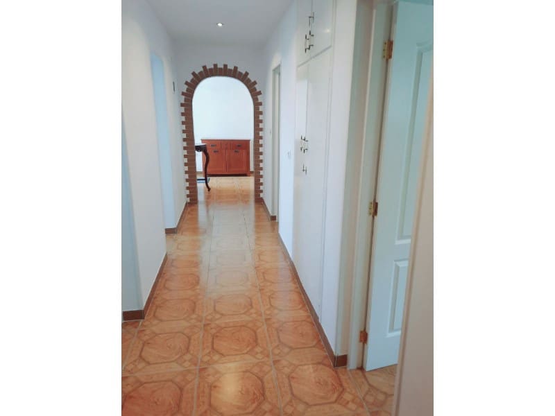3 quarto Moradia para arrendar em Santa Ursula com garagem - 2 500 € (Ref: 9815782)