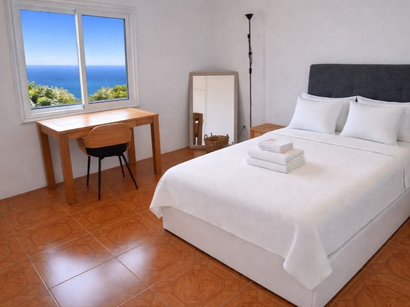 3 quarto Moradia para arrendar em Santa Ursula com garagem - 2 500 € (Ref: 9815782)