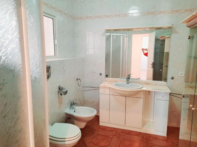 3 quarto Moradia para arrendar em Santa Ursula com garagem - 2 500 € (Ref: 9815782)