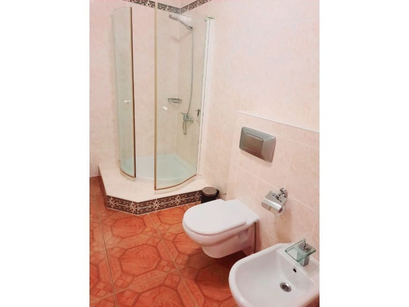 3 quarto Moradia para arrendar em Santa Ursula com garagem - 2 500 € (Ref: 9815782)