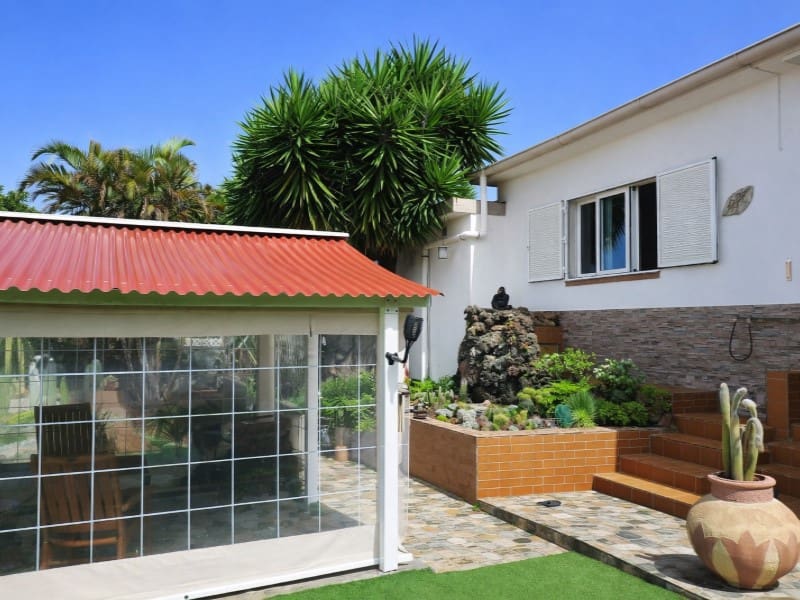 3 quarto Moradia para arrendar em Santa Ursula com garagem - 2 500 € (Ref: 9815782)