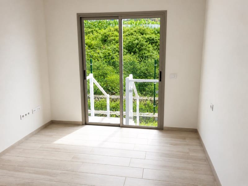 2 bedroom Apartment for sale in Puerto de la Cruz - € 349,000 (Ref: 9815784)