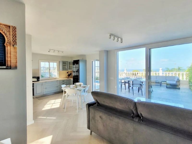 2 soverom Villa til salgs i Puerto de la Cruz - € 600 000 (Ref: 9820308)