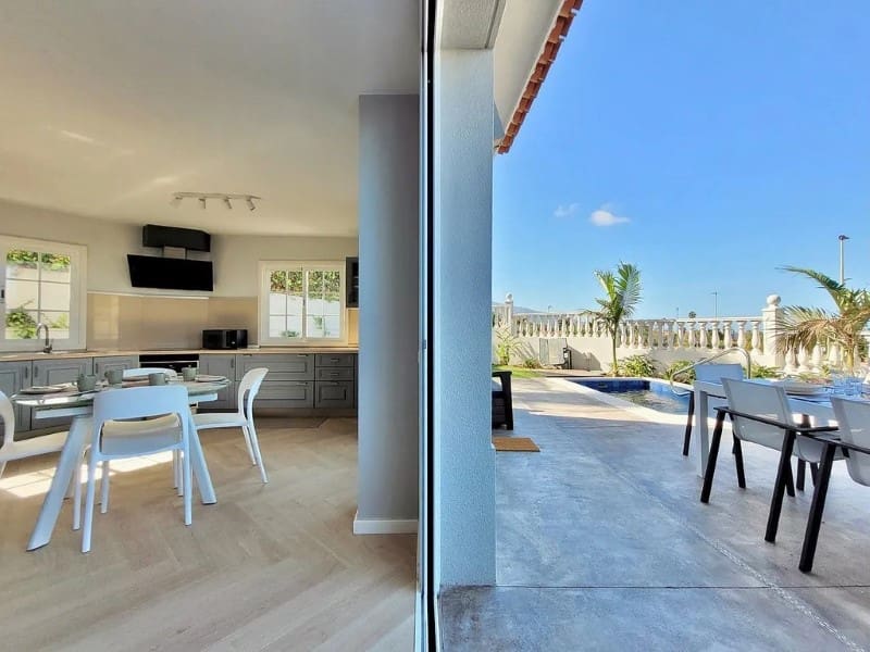 2 soverom Villa til salgs i Puerto de la Cruz - € 600 000 (Ref: 9820308)