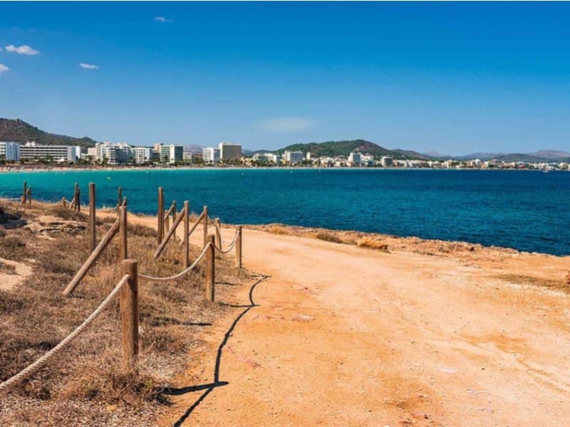 Hotel for sale in Son Servera - € 27,000,000 (Ref: 9881554)