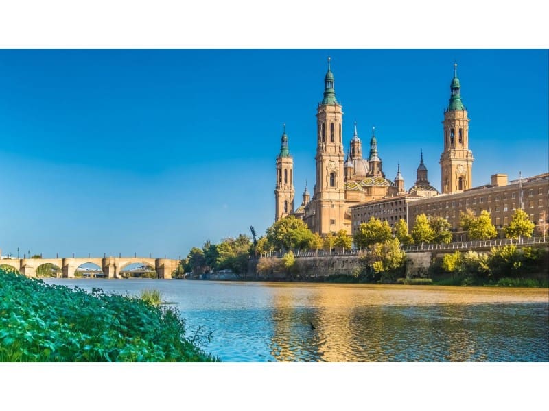 Hotel for sale in Zaragoza city - € 50,000,000 (Ref: 9881582)