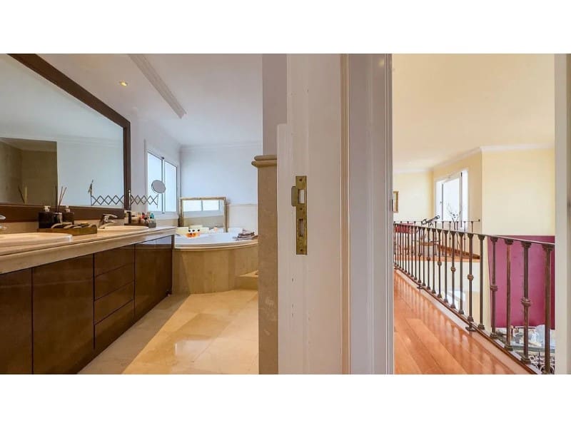 Chalet de 5 habitaciones en Tabaiba en venta - 860.000 € (Ref: 9936090)