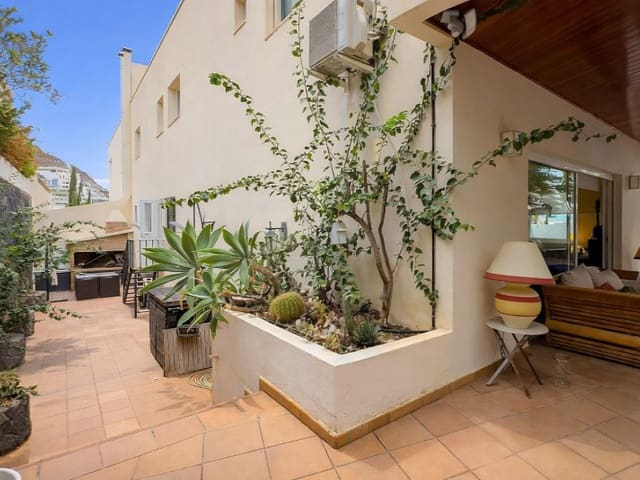 Chalet de 5 habitaciones en Tabaiba, El Rosario en venta - 860.000 € (Ref: 9936090)