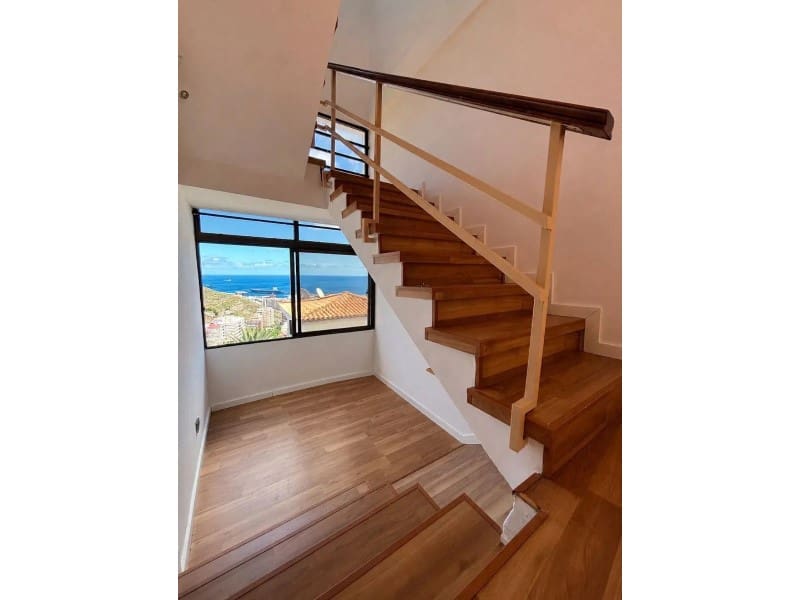 4 soveværelse Villa til salg i Santa Cruz de Tenerife - € 600.000 (Ref: 9947547)