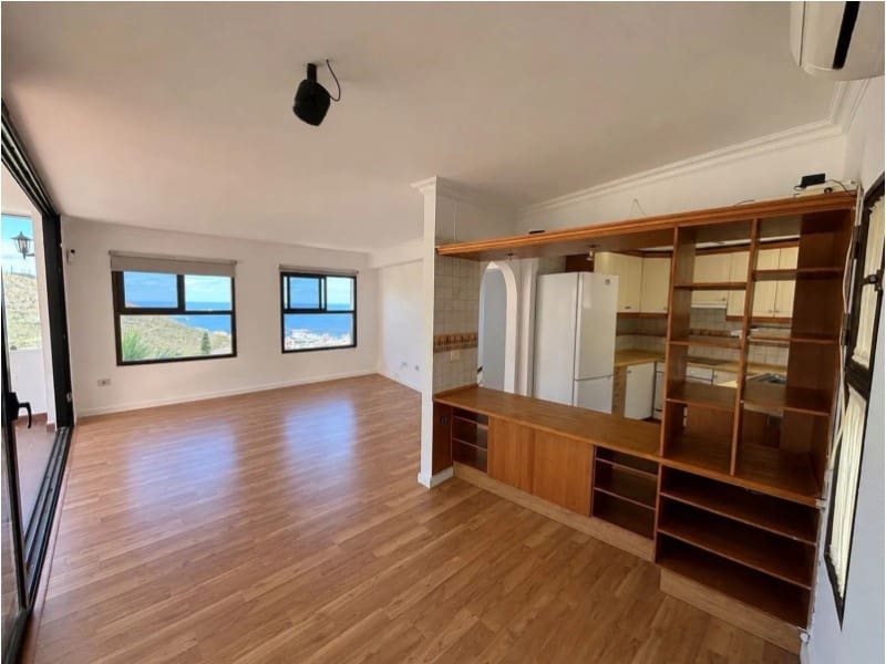 4 soveværelse Villa til salg i Santa Cruz de Tenerife - € 600.000 (Ref: 9947547)