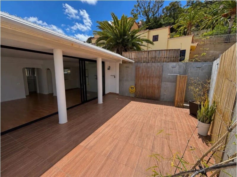4 soveværelse Villa til salg i Santa Cruz de Tenerife - € 600.000 (Ref: 9947547)