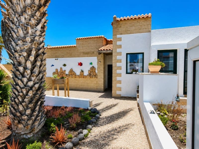 5 chambre Villa/Maison à vendre à Arico - 625 000 € (Ref: 9947549)