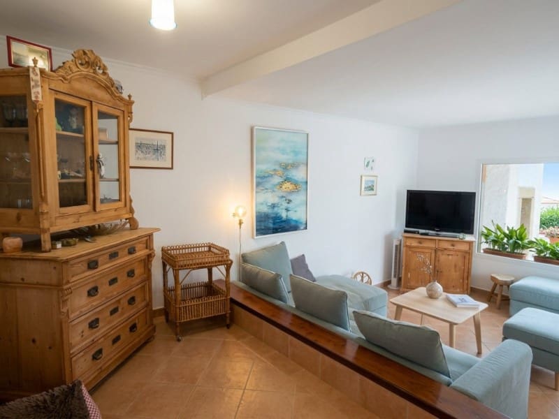 5 bedroom Villa for sale in Arico with garage - € 595,000 (Ref: 9947549)