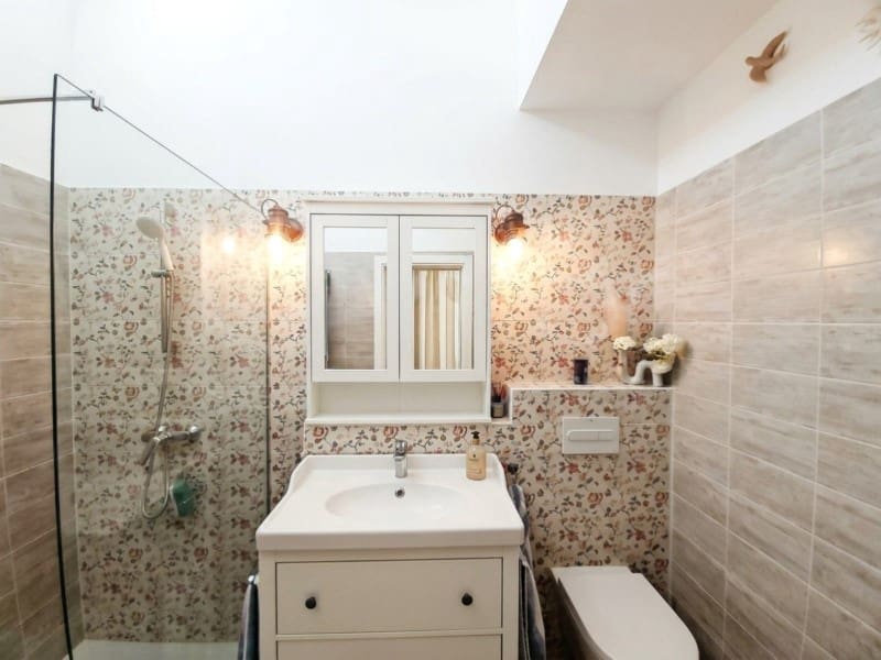 5 bedroom Villa for sale in Arico with garage - € 595,000 (Ref: 9947549)