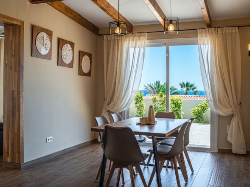 Villa/Maison à vendre à Arico - 635 000 € (Ref: 9947552)