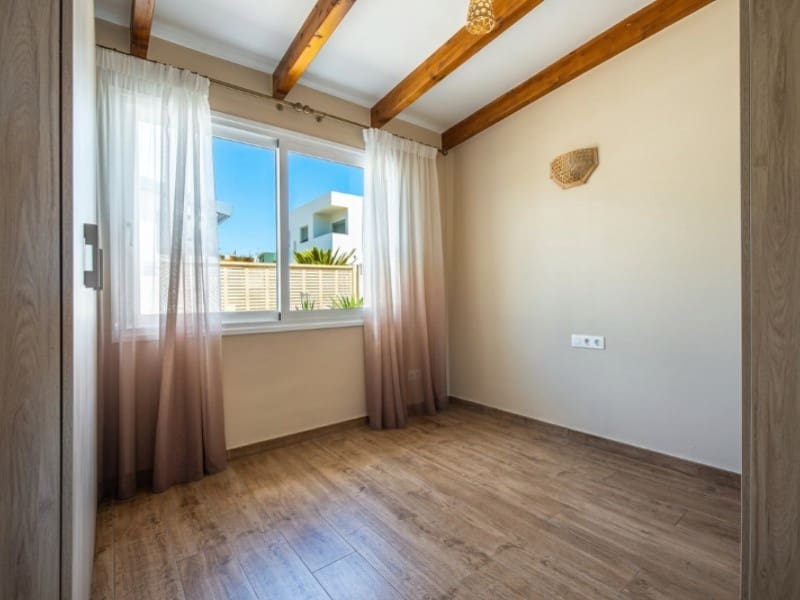 Villa/Maison à vendre à Arico - 635 000 € (Ref: 9947552)