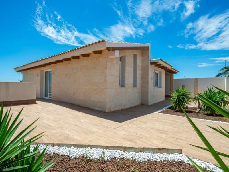Villa/Maison à vendre à Arico - 635 000 € (Ref: 9947552)