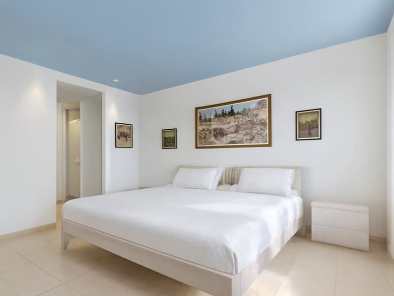 2 camera da letto Appartamento da affittare in Arona con piscina - 3.000 € (Rif: 9990416)